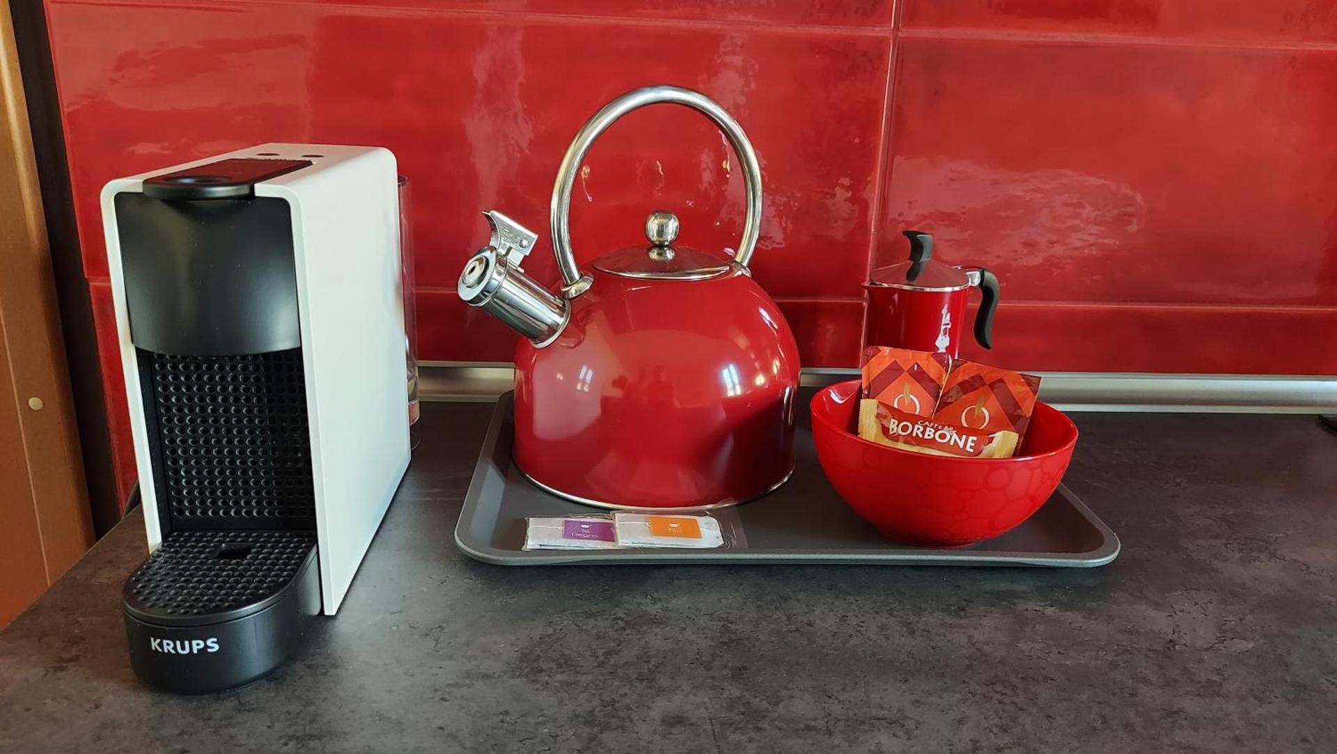 Coffee/tea facilities