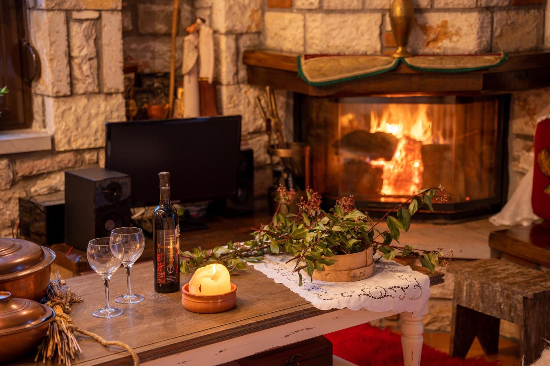 Communal lounge/ TV room