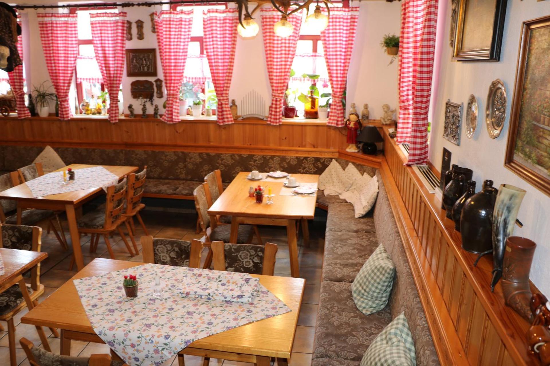 Restaurant/places to eat