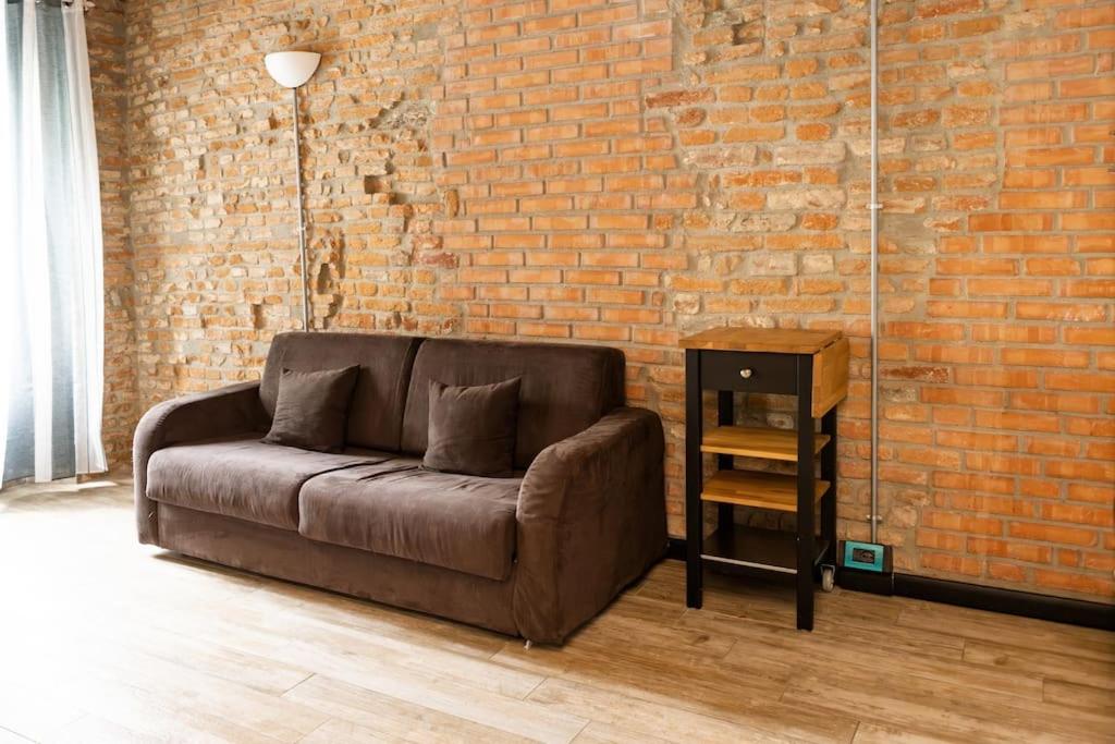 Italstay - Canonica Brick Apartment