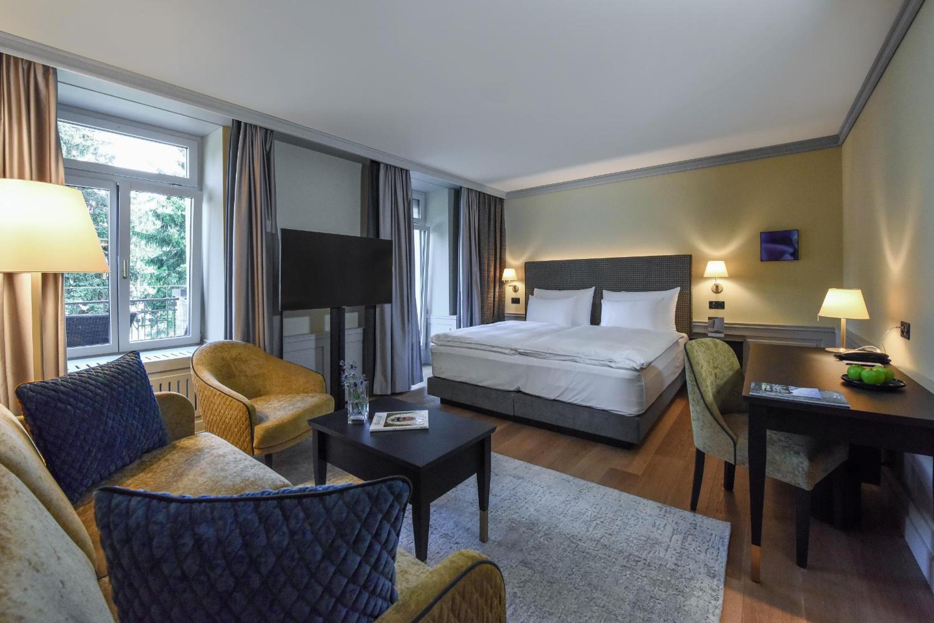 Junior Suite Cresta with balcony