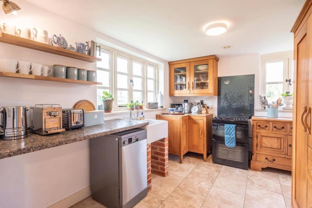 3 Old School Cottages, Wissett