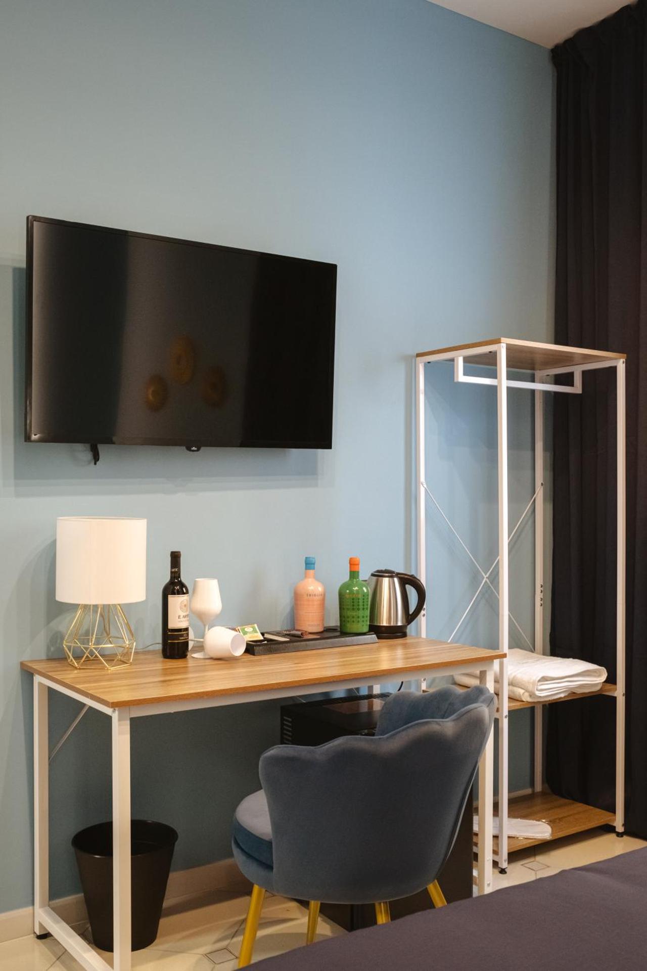 Coffee/tea facilities