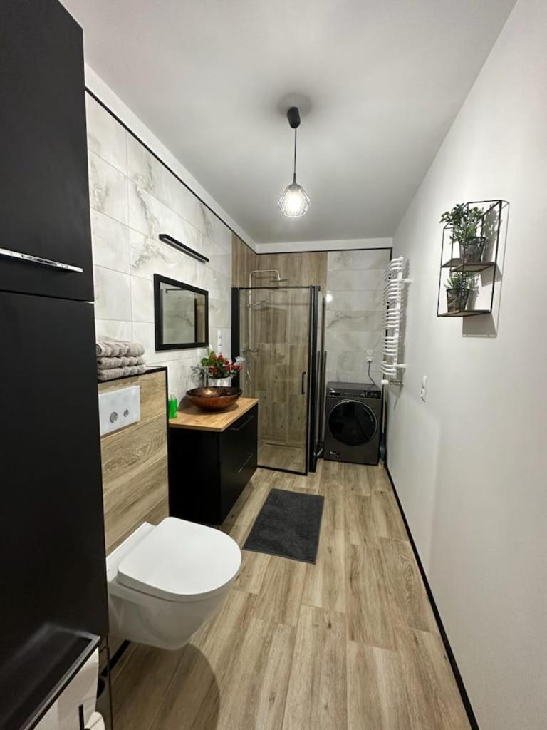 APARTAMENT Z TARASEM STELLA