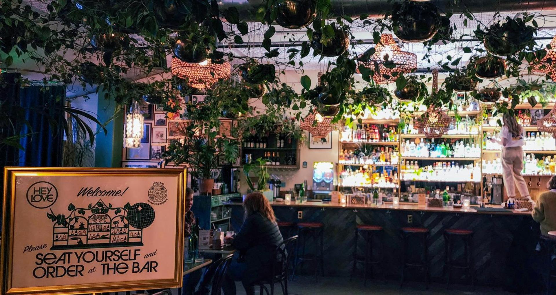 Restaurant/places to eat