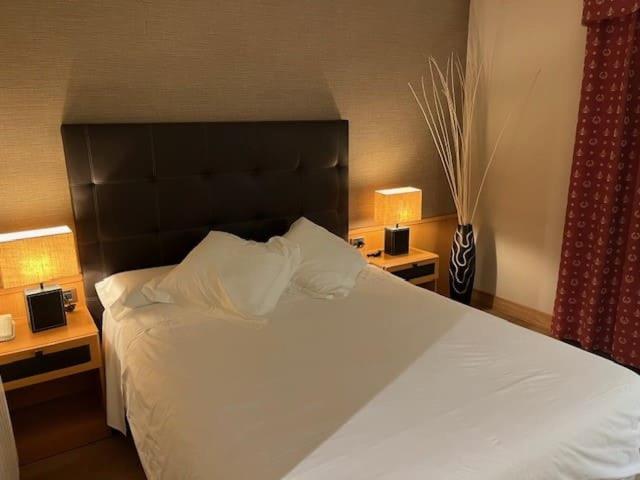 Double or Twin Room with Parking