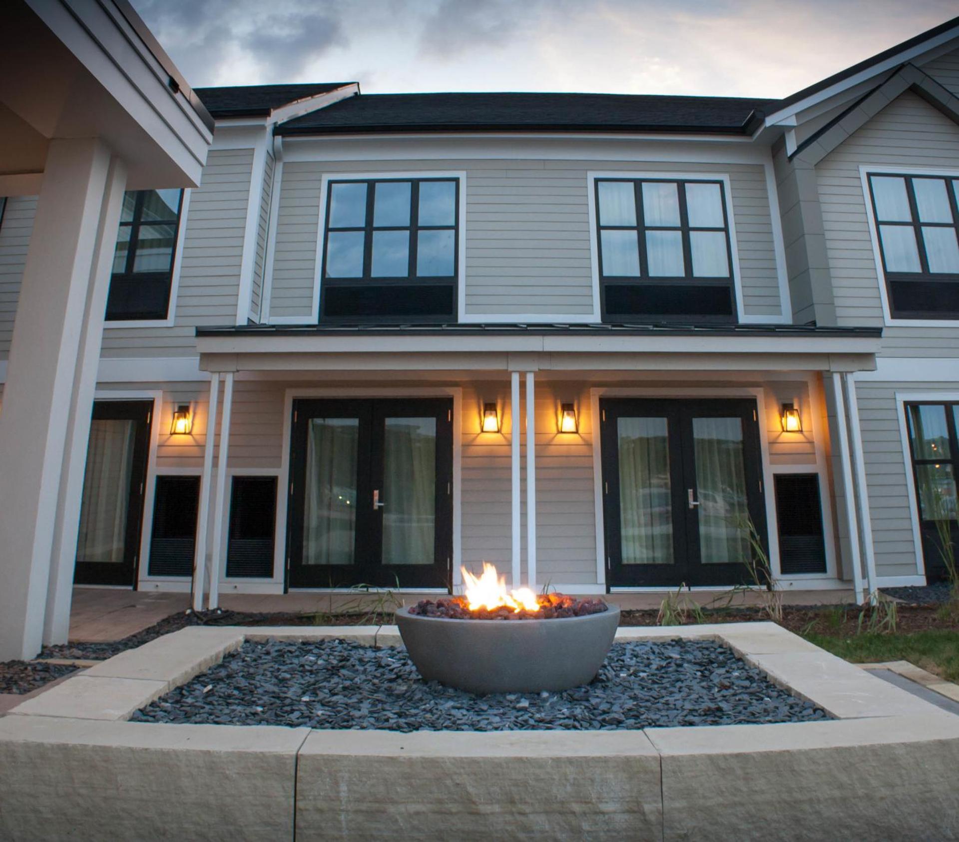 Hotel Renovo Des Moines Urbandale,Tapestry Collection Hilton