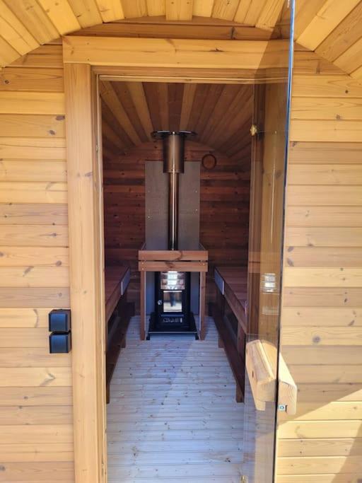 Nordic Zen Wellness met hottub & sauna