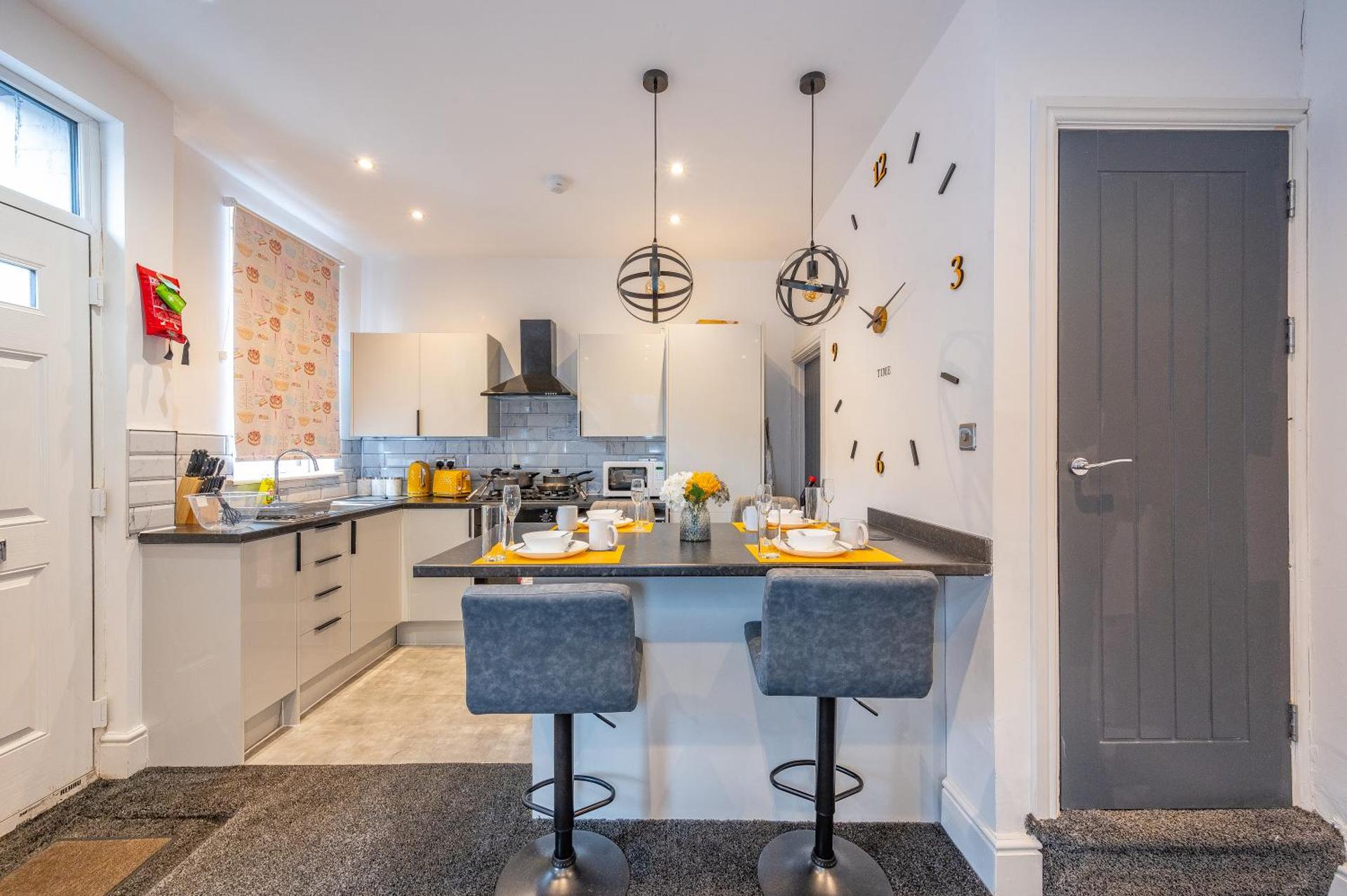 Kitchen or kitchenette