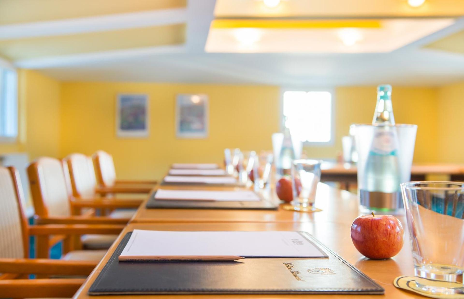 Meeting/conference room