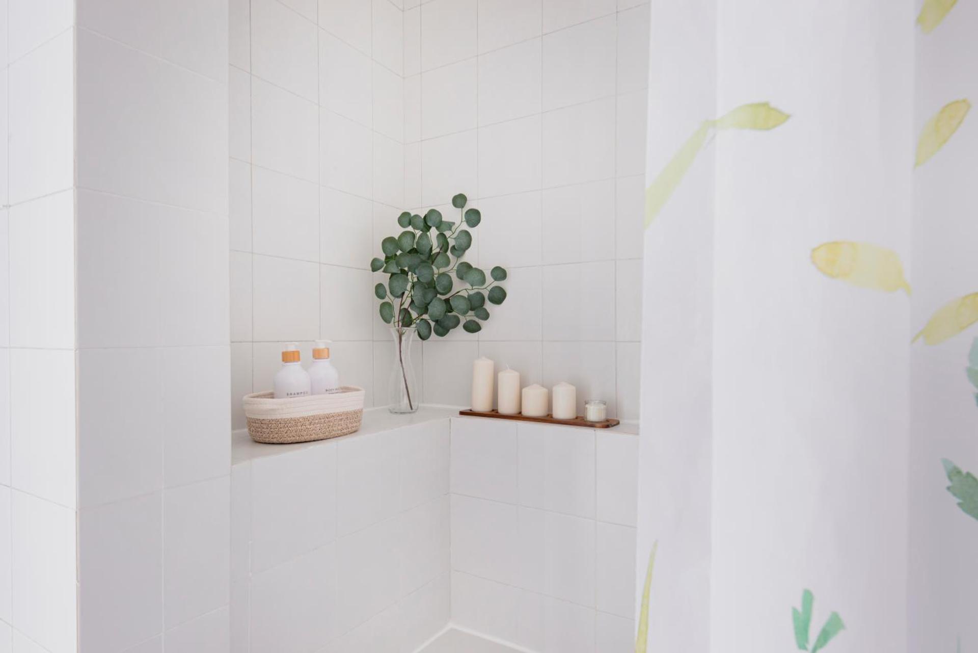 Easylife - Milano - Gessi 72 - Solari