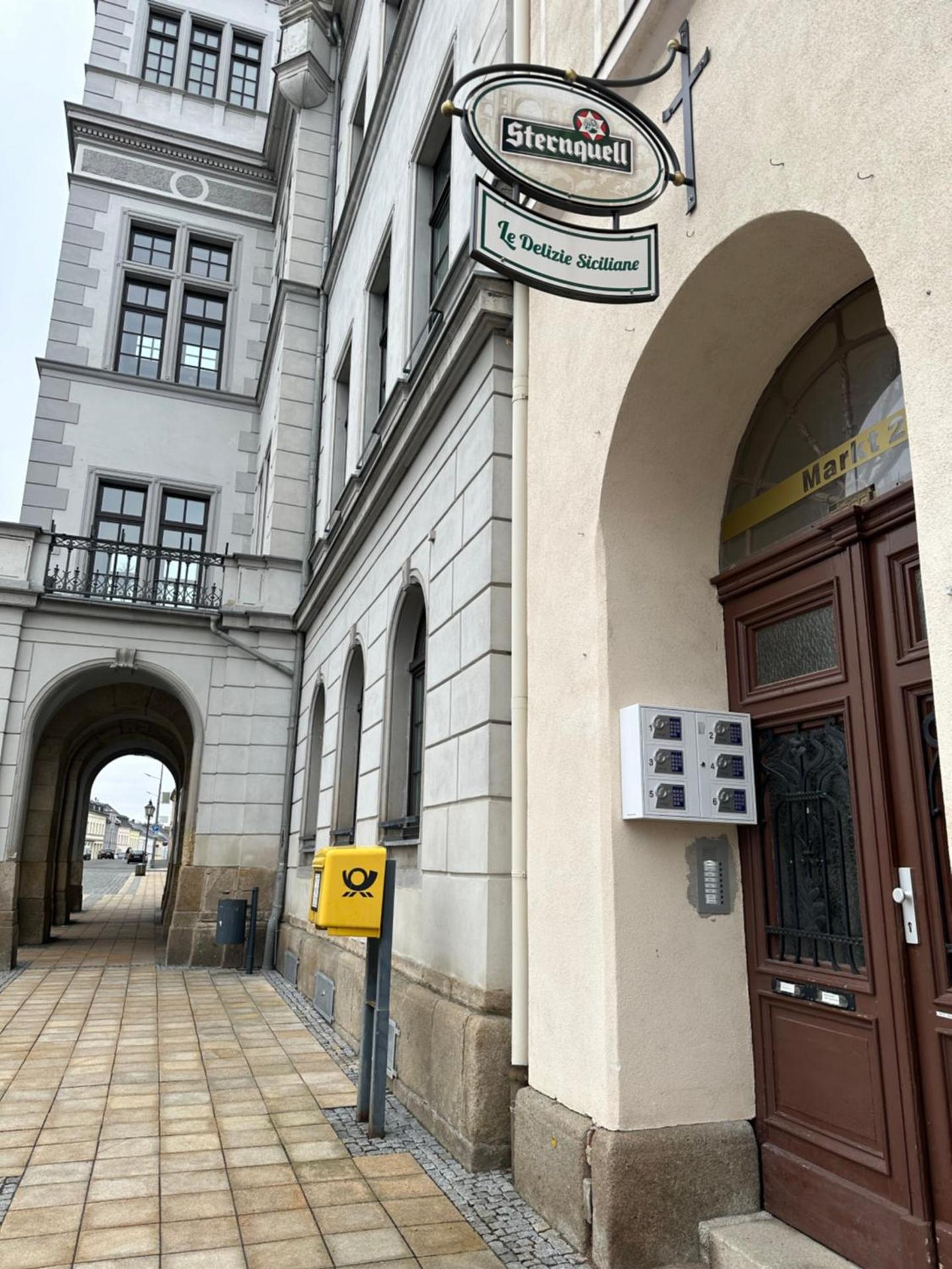 Ein Zimmer Wohnung am Markt