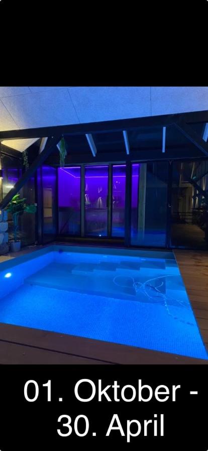 Poolhouse, no smoking everywhere