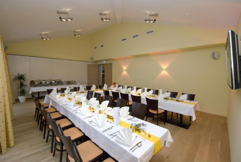 Banquet/Function facilities