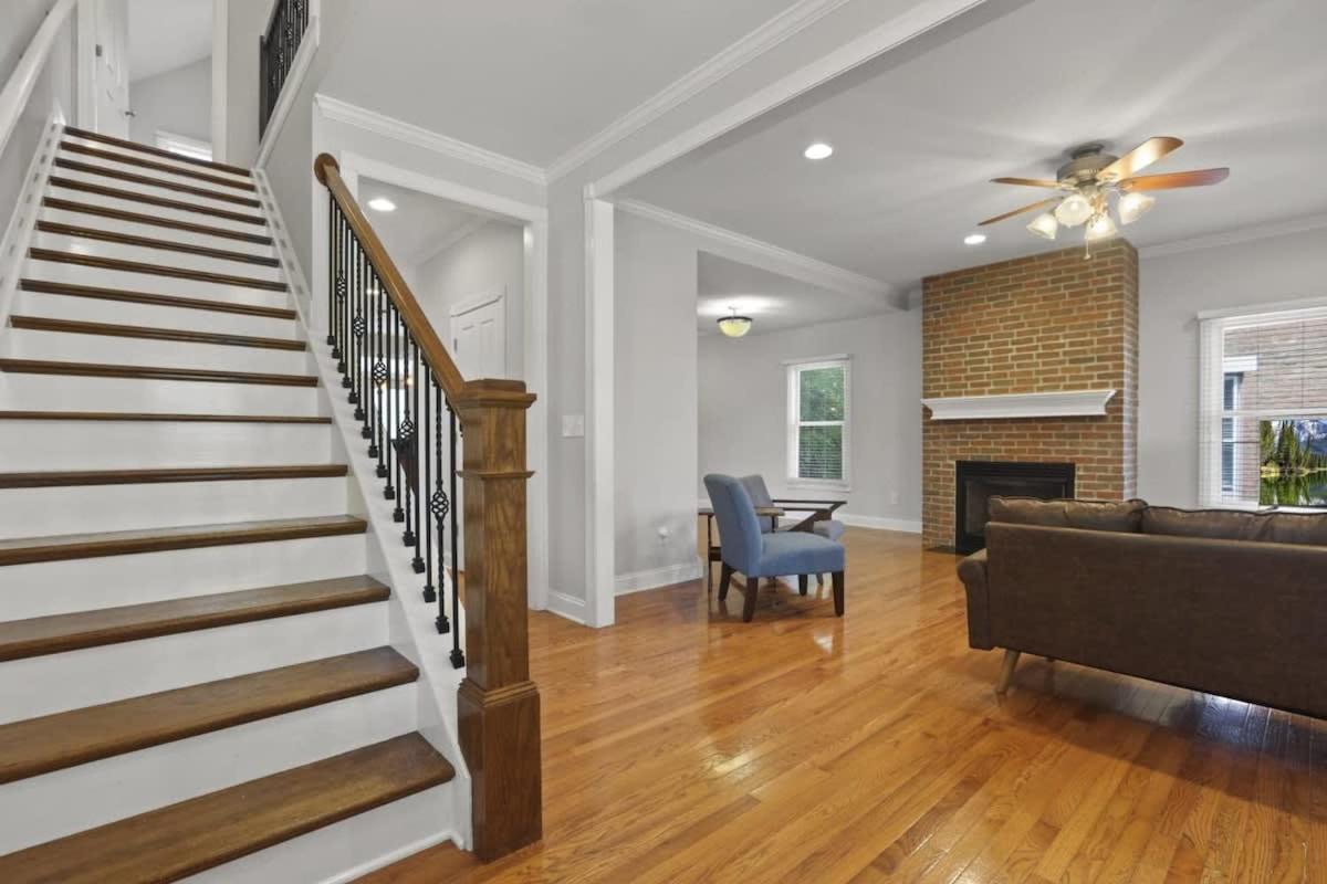 Housepitality - The Victorian Vacation Home