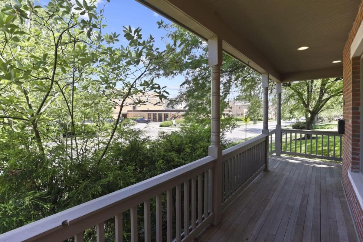 Housepitality - The Victorian Vacation Home