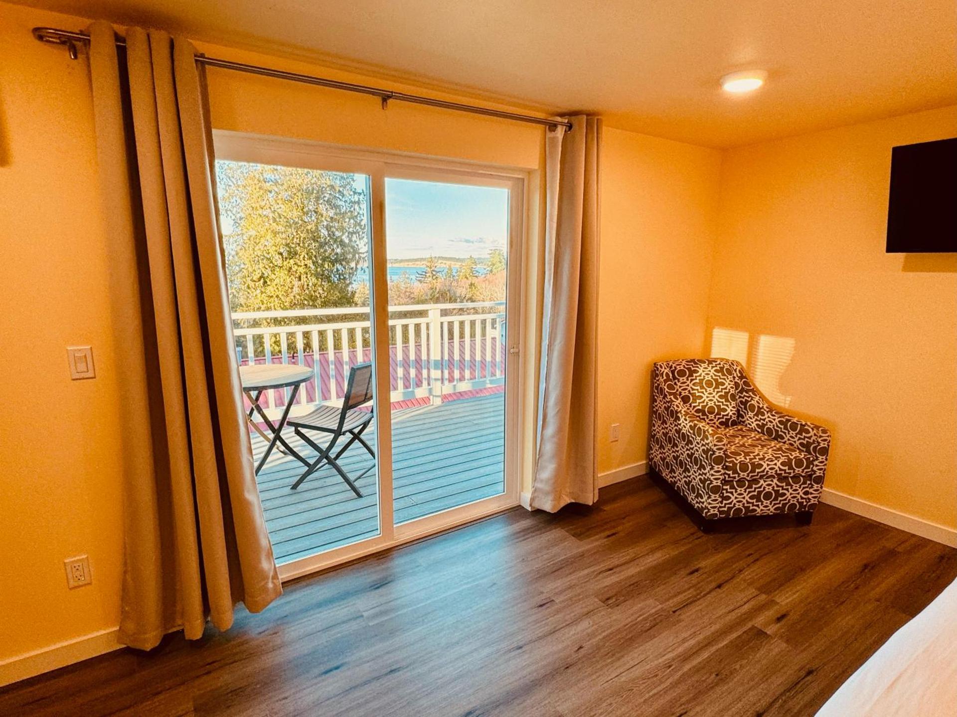 Anacortes Ship Harbor Inn