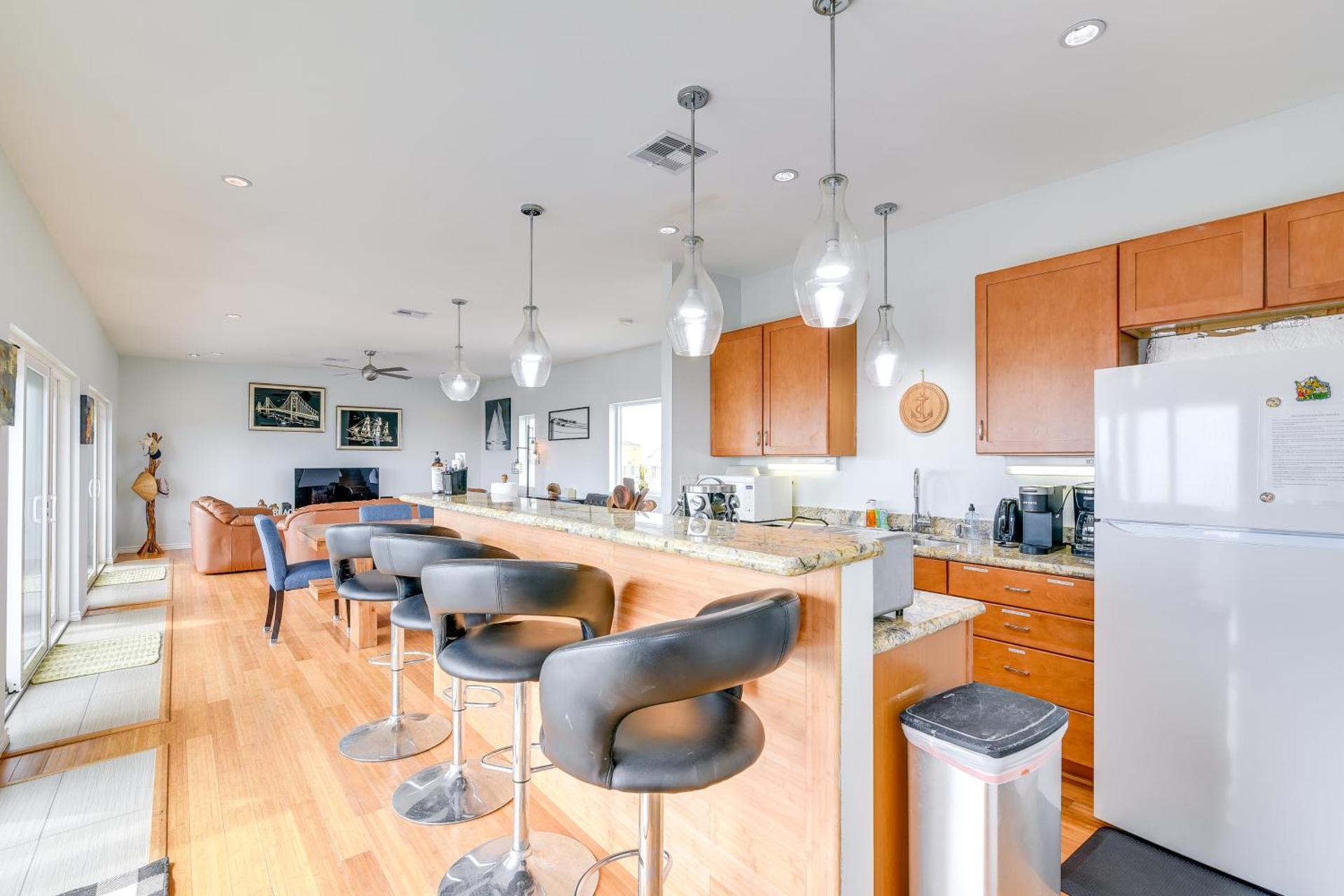 BBQs and Decks Oceanfront Surfside Beach Home