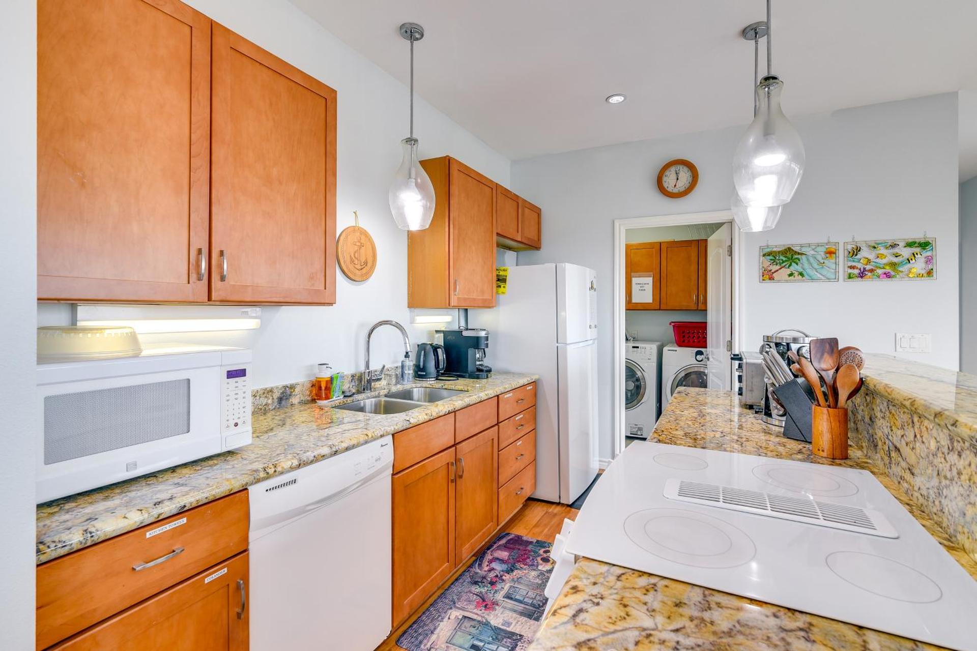 BBQs and Decks Oceanfront Surfside Beach Home