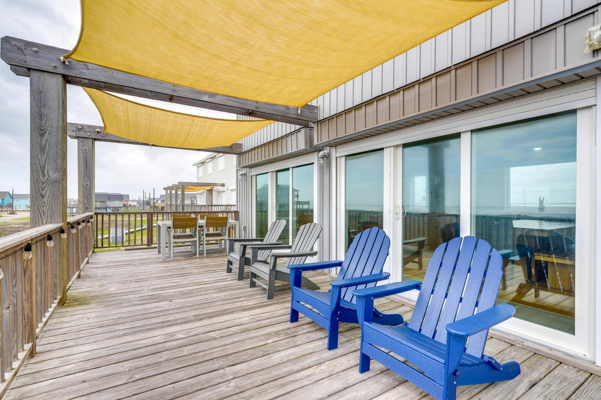 BBQs and Decks Oceanfront Surfside Beach Home