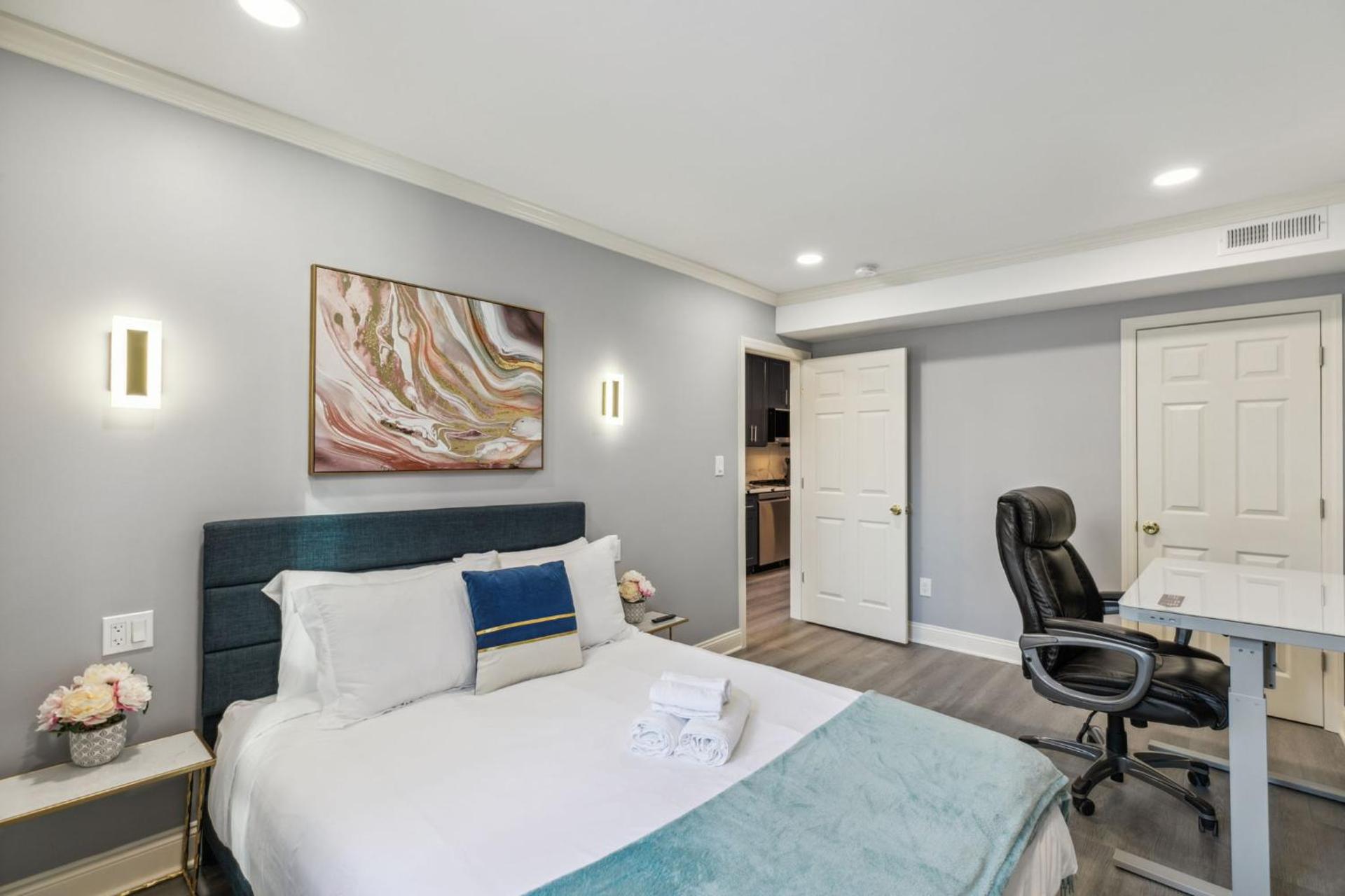 Alina & Fanny - Philadelphia Callowhill