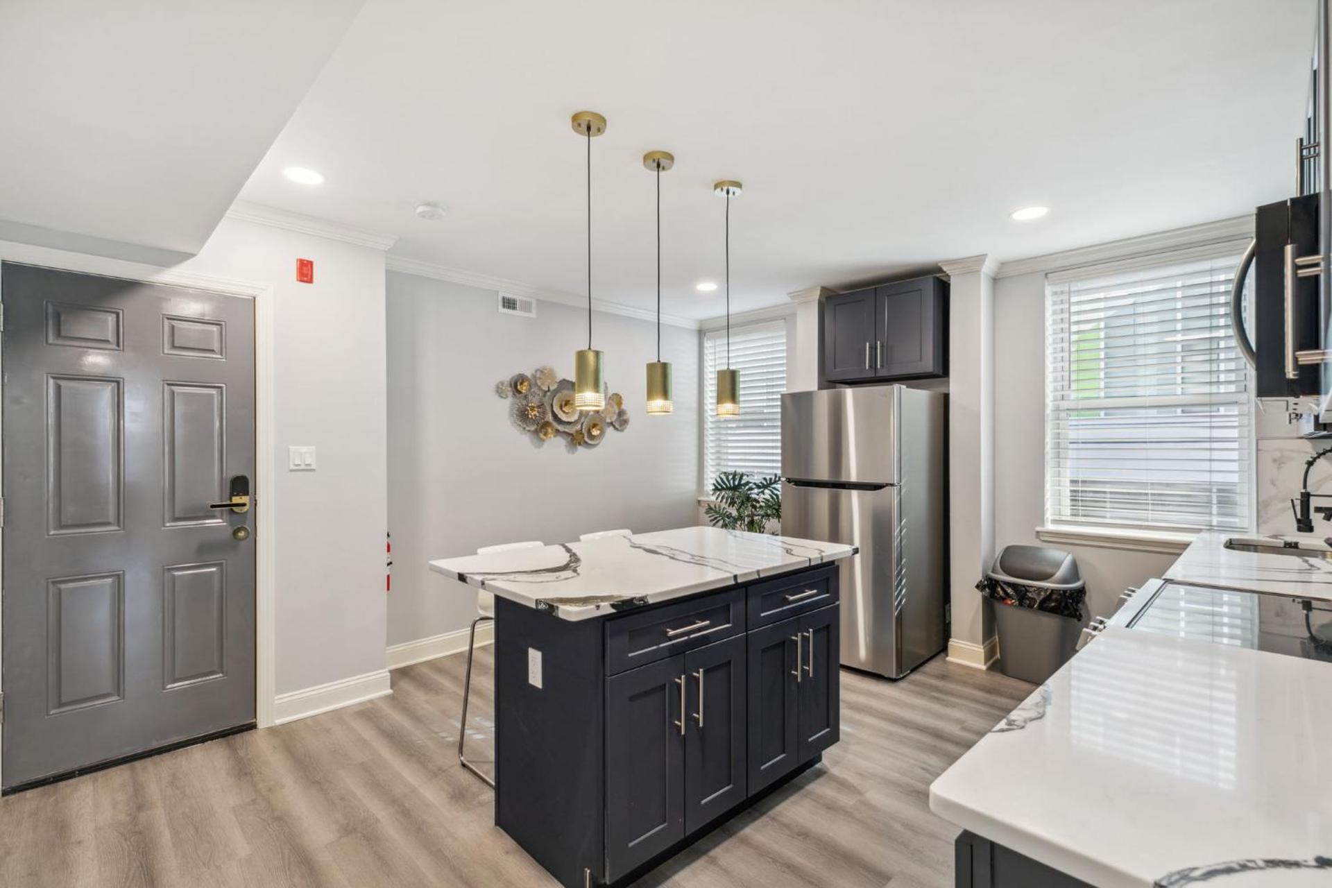 Alina & Fanny - Philadelphia Callowhill