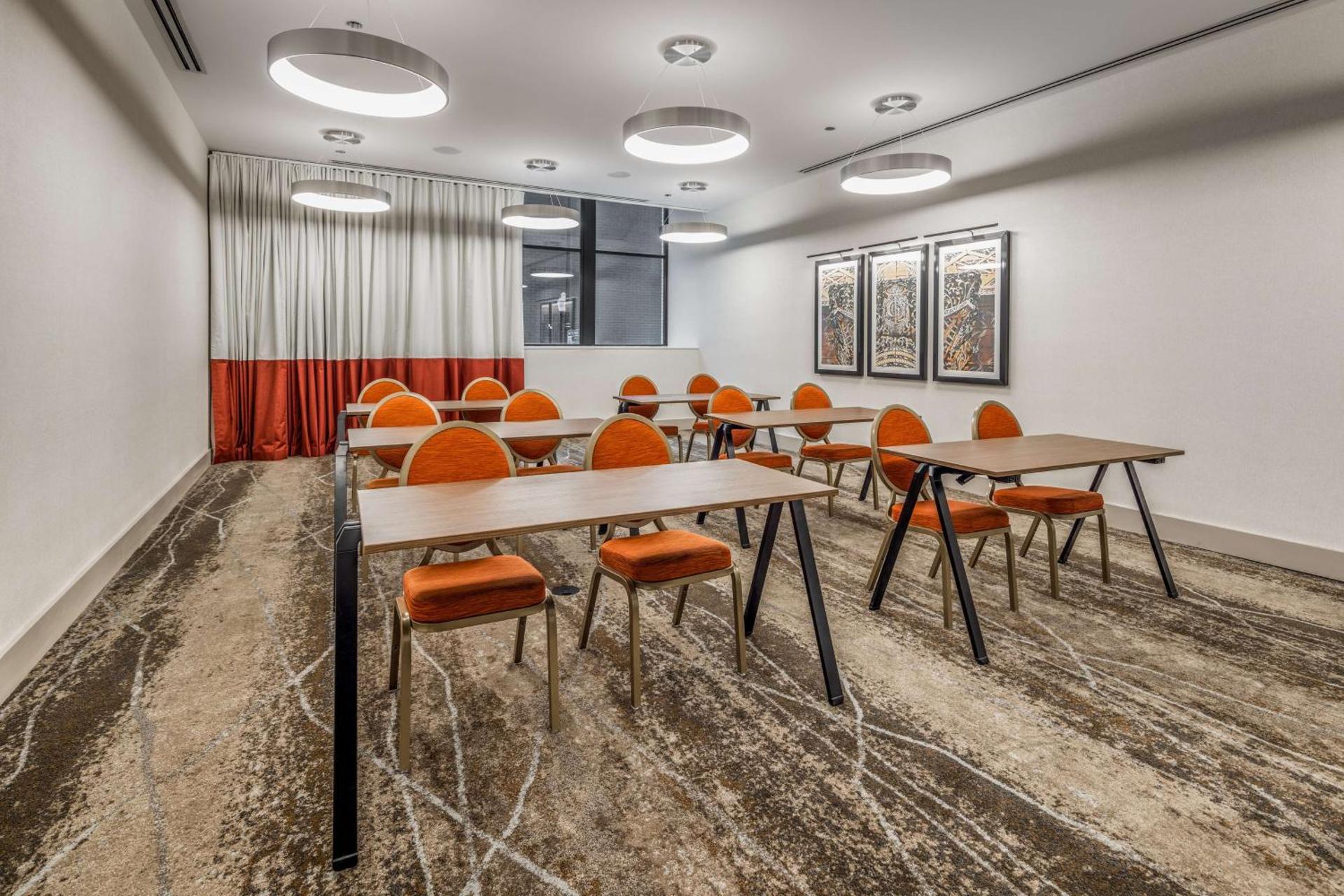 Meeting/conference room