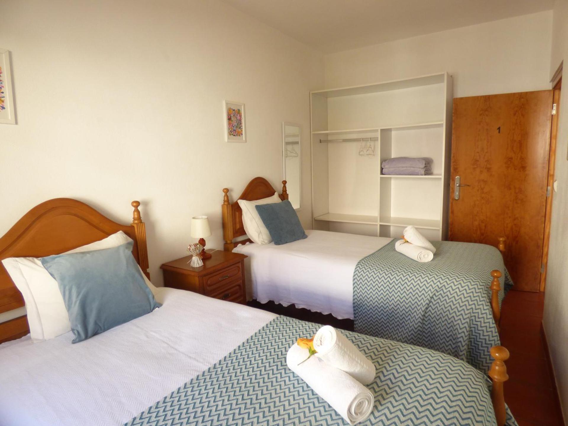 Lodge & Hike Almograve 2