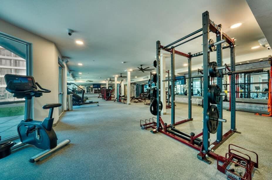 Cozysuites PHX RORO Gym, Pool, Pets, Parking! #5