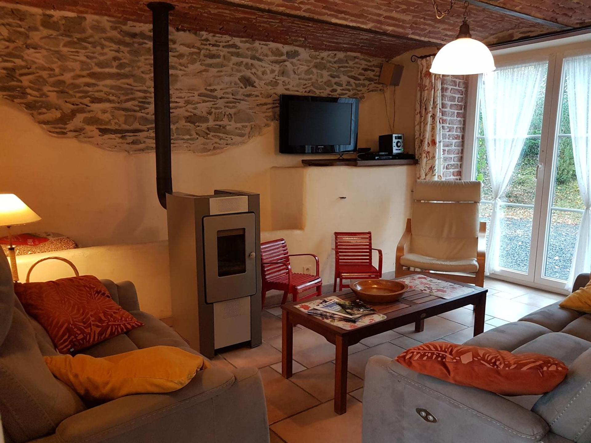 Communal lounge/ TV room