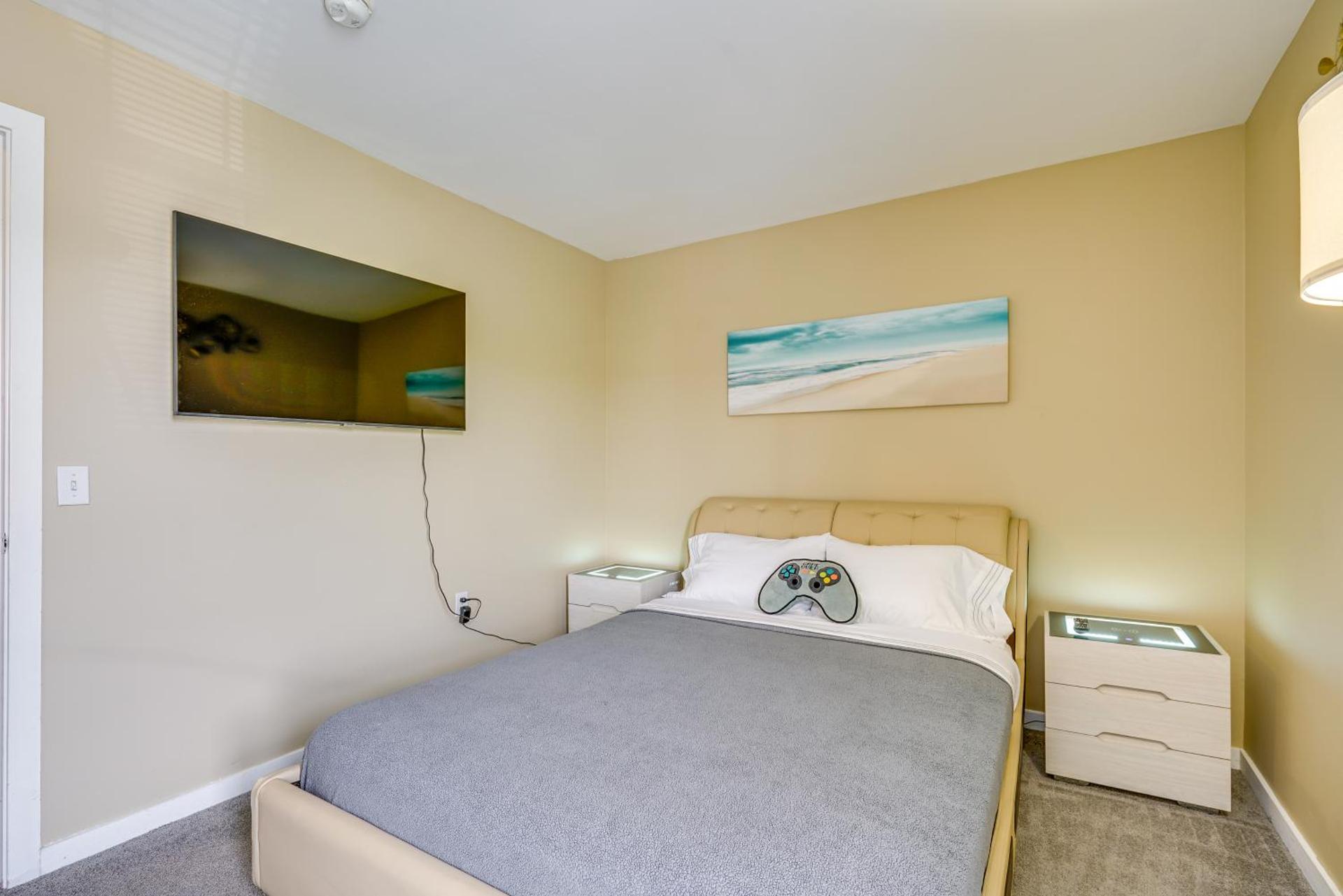 1 Mi to Beach and Casinos Home in Atlantic City!