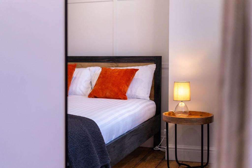 Elegant 3 bedroom home in the centre of Cheltenham