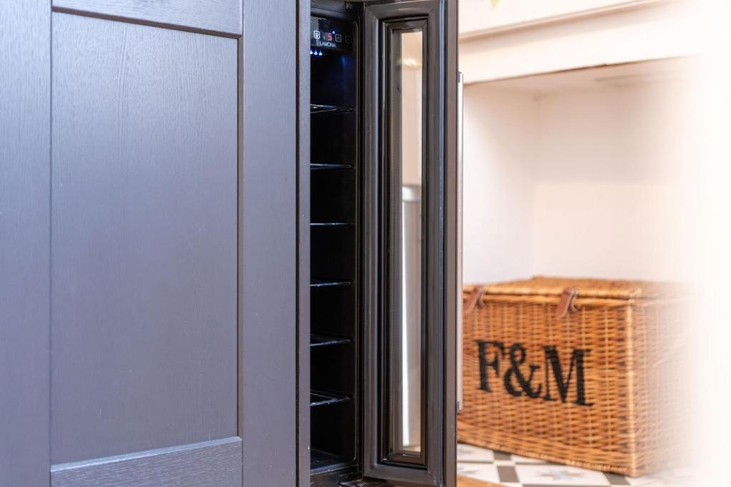 Elegant 3 bedroom home in the centre of Cheltenham