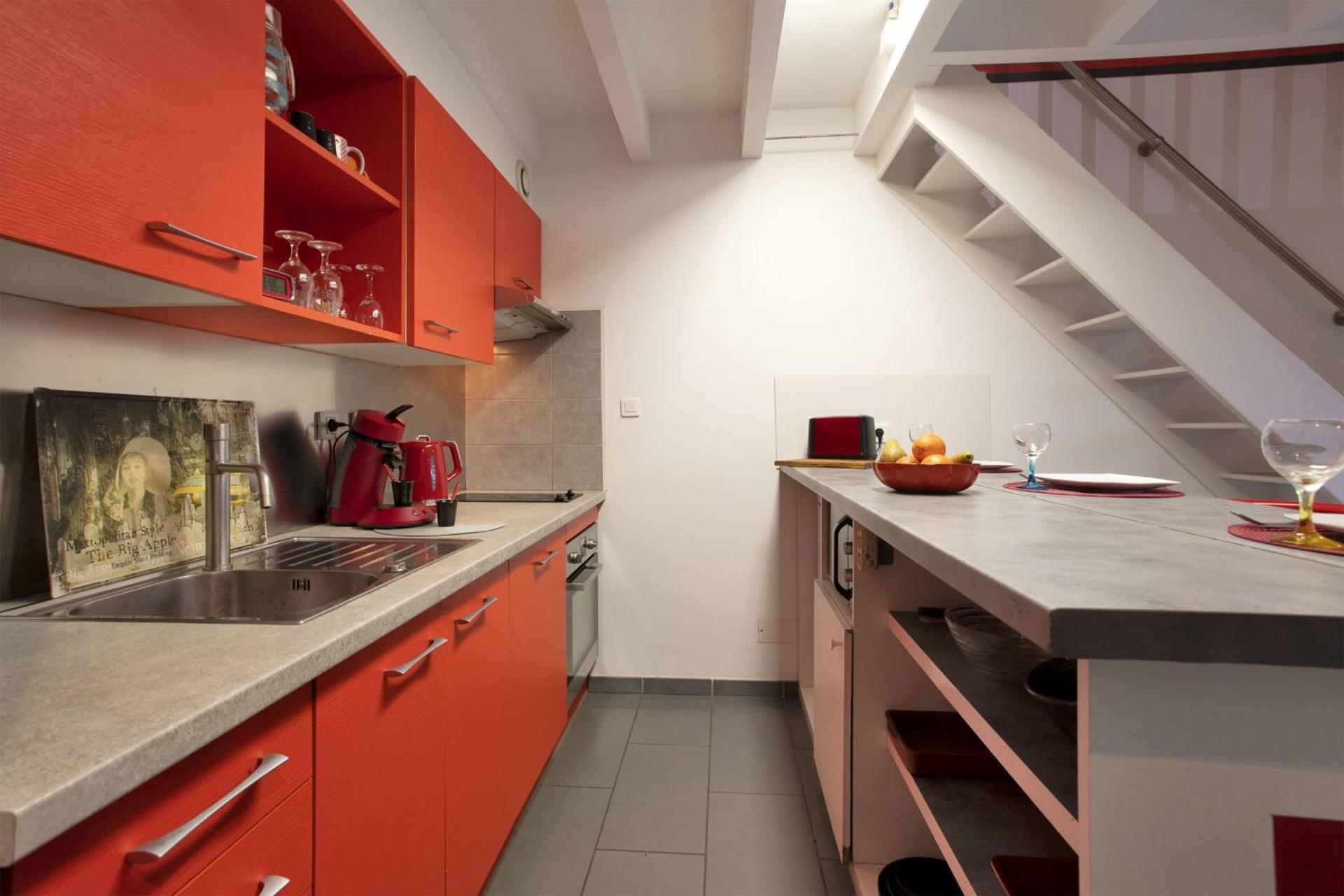 Kitchen or kitchenette
