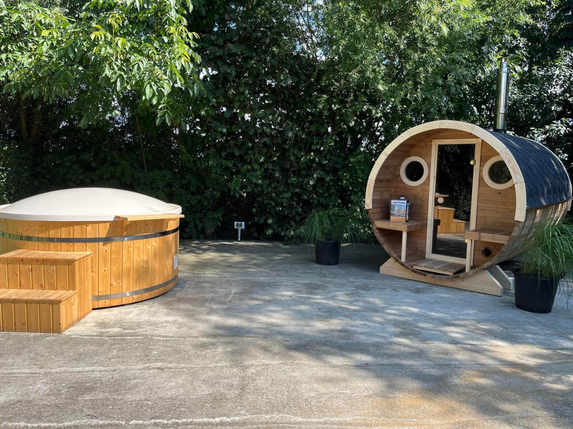 Bed & Breakfast+ De Kooimolen