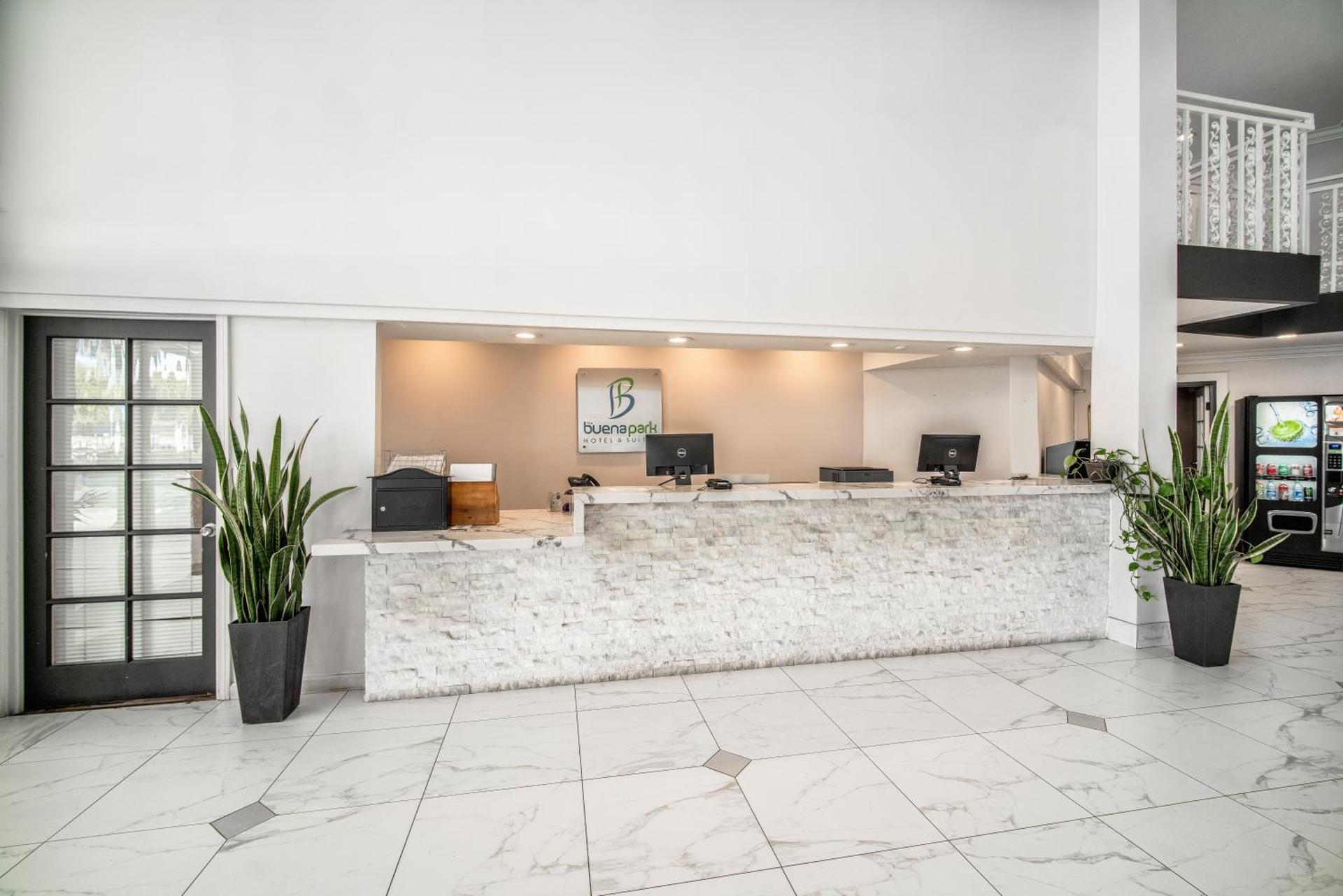 The Buena Park Hotel & Suites