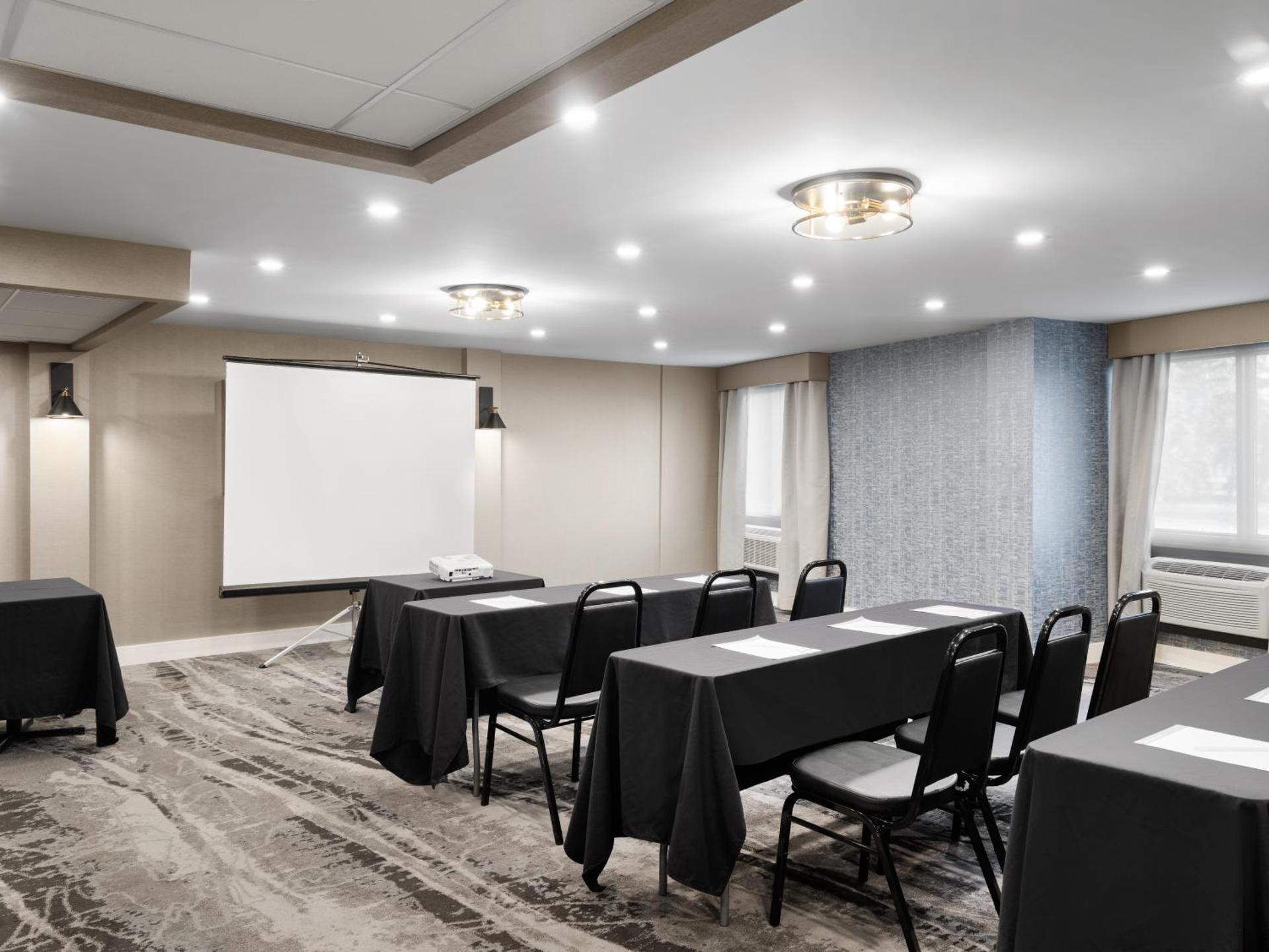 Meeting/conference room