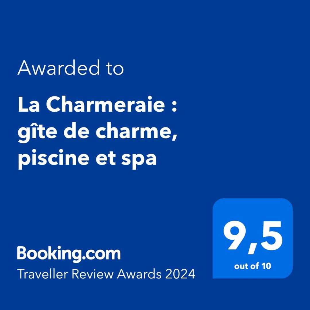 La Charmeraie : gîte de charme, piscine et spa