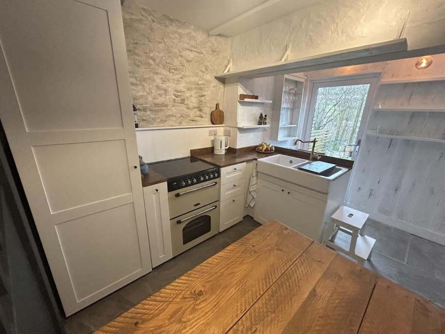 Little Cottage, Big Character