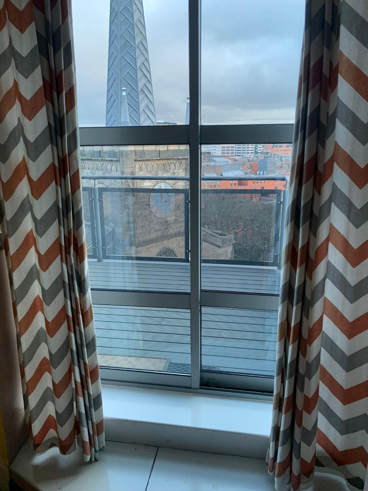 2 Bed duplex, close to Millennium Square