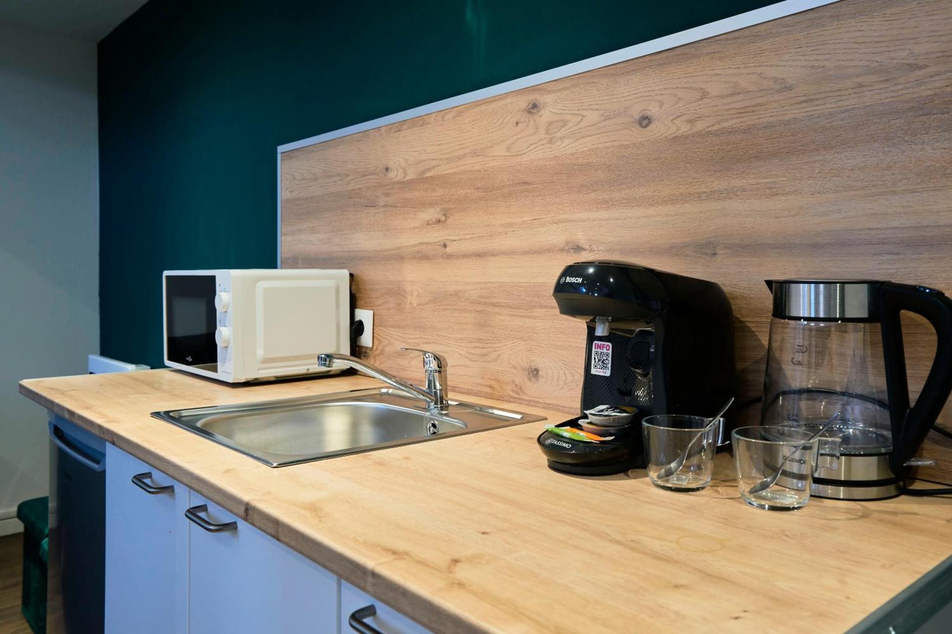 Coffee/tea facilities