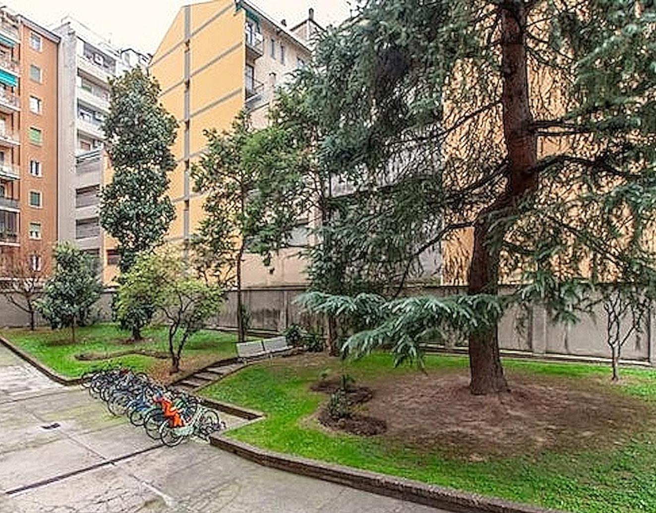 Inner courtyard view