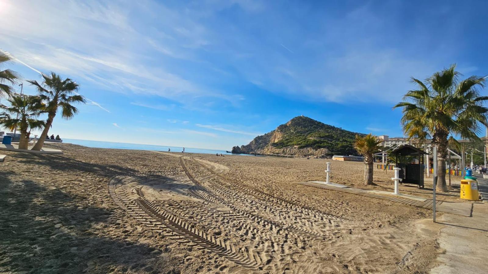 Frente al Mar Cala de Finestrat.