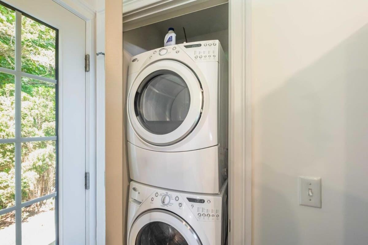 Heated Pool, Driftwood Cottage by RoveTravel