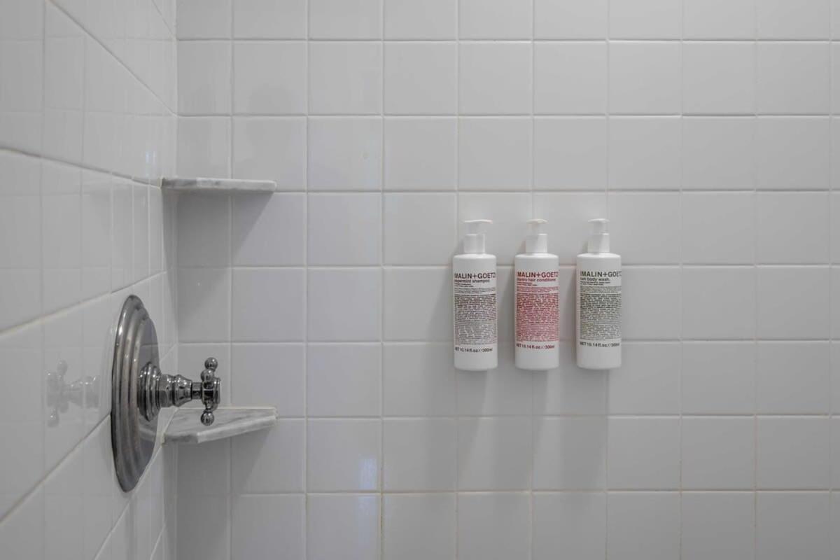 Heated Pool, Driftwood Cottage by RoveTravel