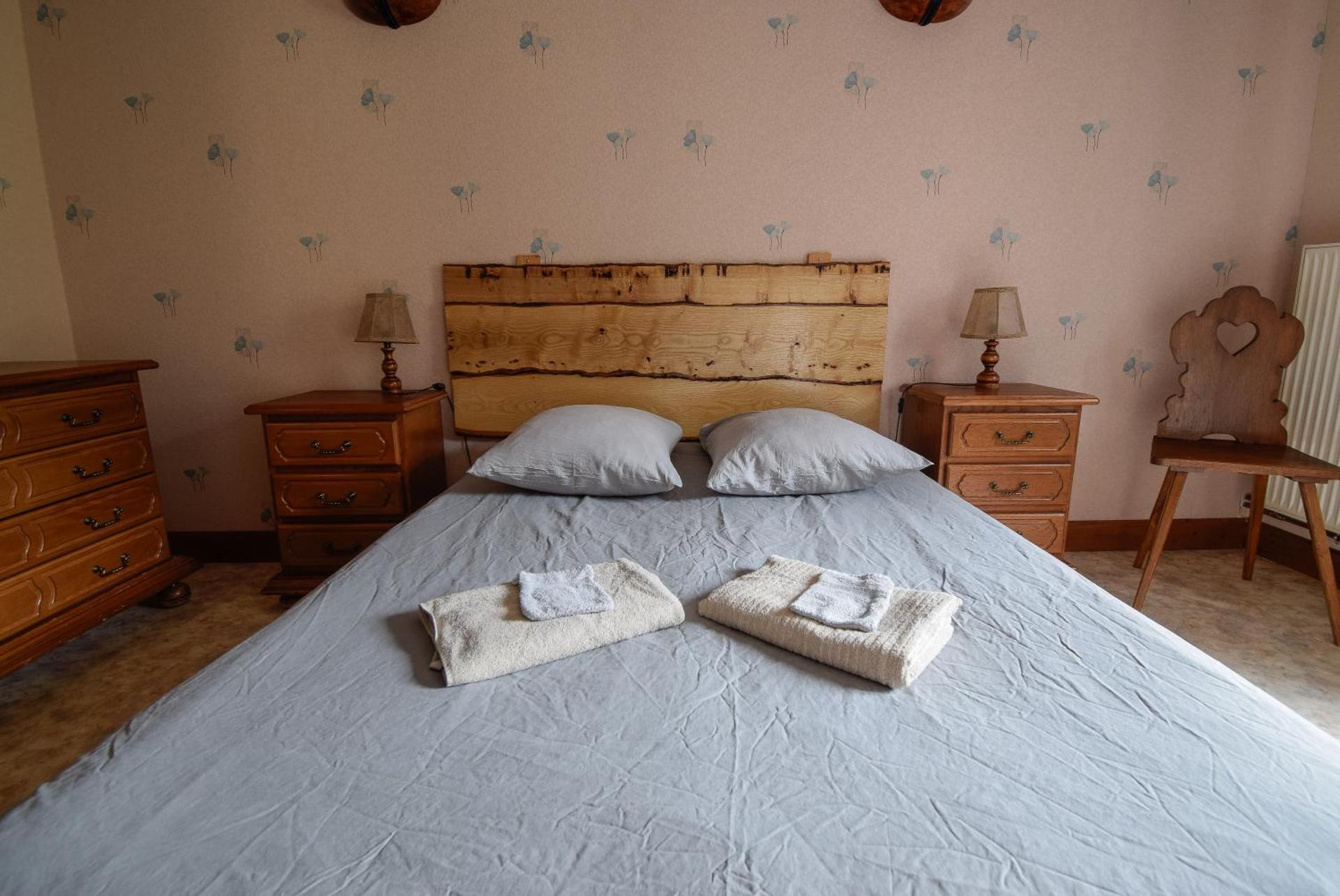 La ferme au gîte. (accepte les animaux)