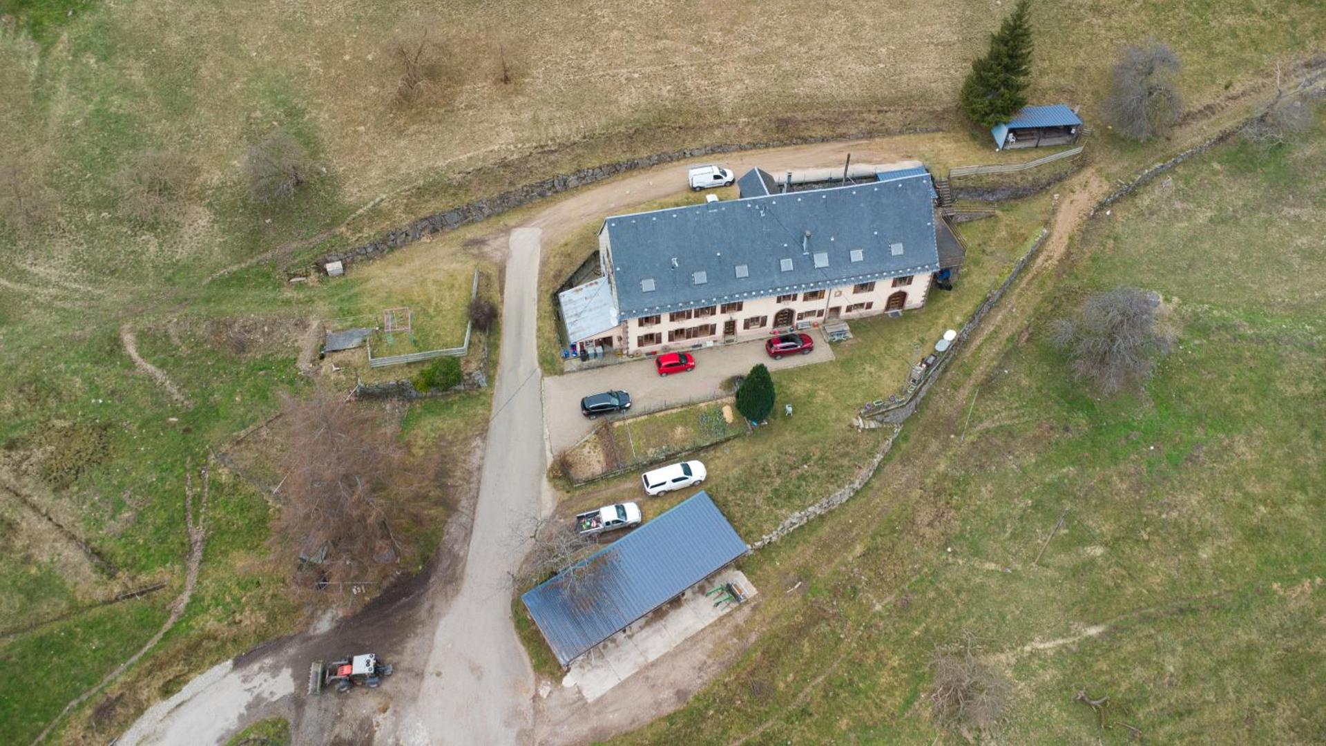 La ferme au gîte. (accepte les animaux)