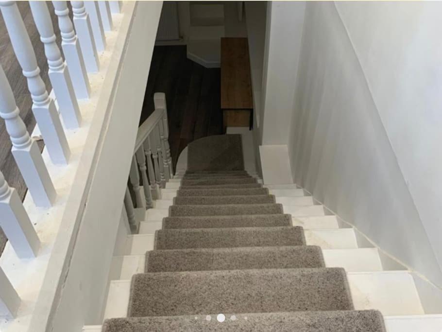 Stunning 3BR Maisonette in Brixton