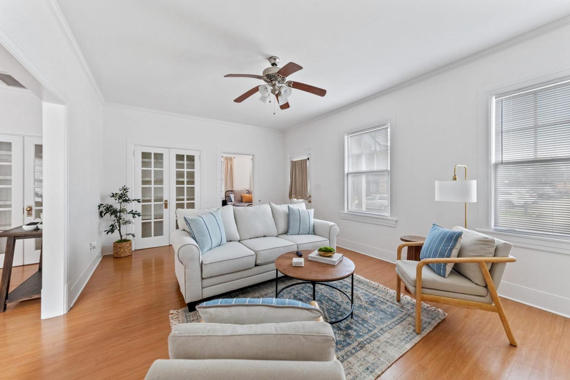 Historic Home w a Fresh Look - Downtown