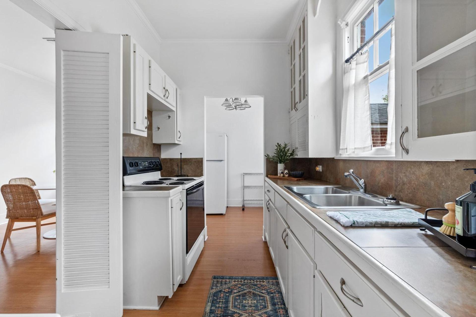 Historic Home w a Fresh Look - Downtown